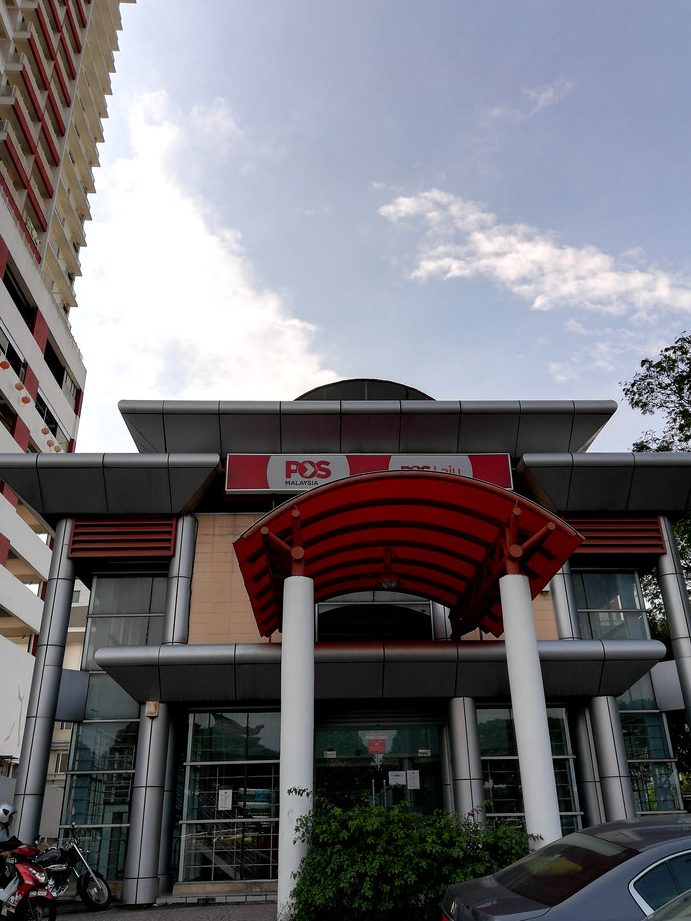 pusat pos laju subang jaya